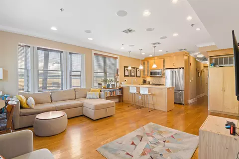 533 Adams St #3, Hoboken, NJ 07030