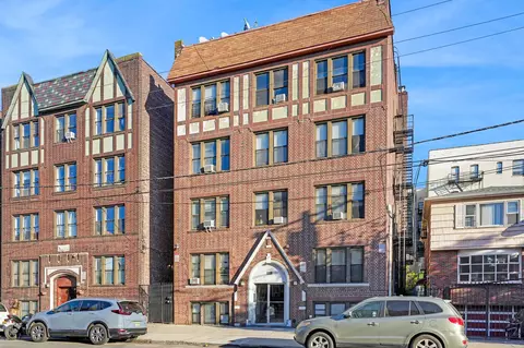 118 Corbin Ave #102, Jersey City, NJ 07306