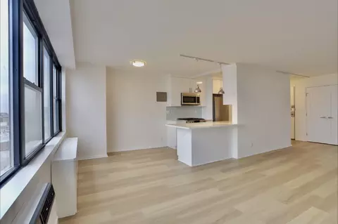 500 Central Ave #1111, Union City, NJ 07087