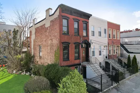 69 Jewett Ave, Jersey City, NJ 07304