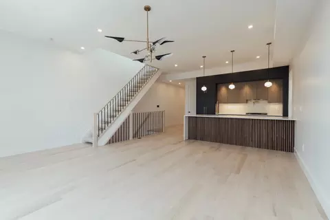 179 Pine St #2, Jc Bergen-lafayett, NJ 07304
