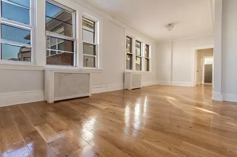 7 Spruce St, Jersey City, NJ 07306