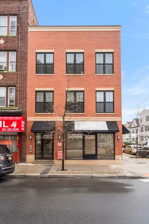 78 Martin Luther King Jr Dr # 1, Jersey City, NJ 07305