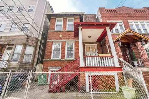 71 Lincoln St, Jersey City, NJ 07307