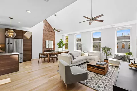 128 Bright St #4, Jersey City, NJ 07302