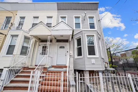82 Virginia Ave, Jersey City, NJ 07304