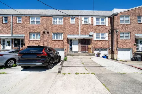 10 Exeter Rd, Jersey City, NJ 07305