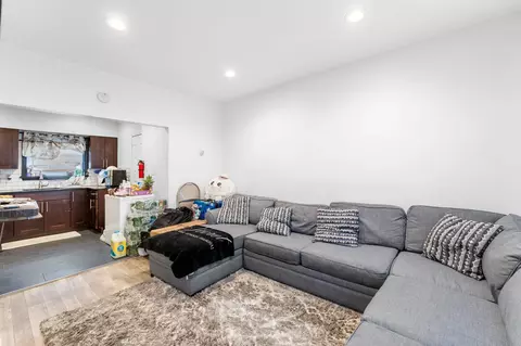 6 Williams Ave, Jersey City, NJ 07304