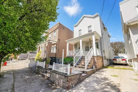 219 Prospect Ave, Bayonne, NJ 07002