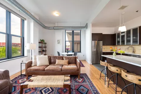 232 Pavonia Ave #619, Jersey City, NJ 07302