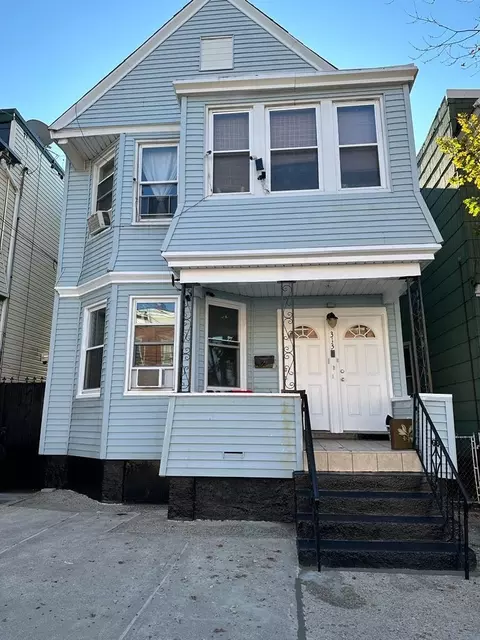 313 Ege Ave, Jersey City, NJ 07304