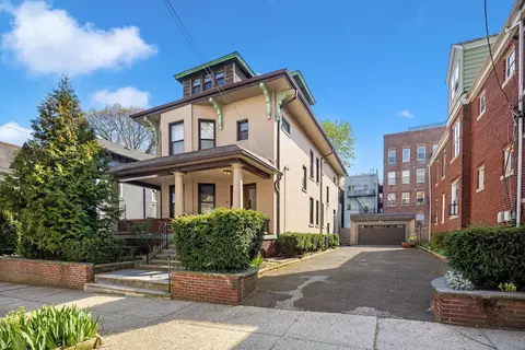 15 Reservoir Ave, Jersey City, NJ 07307