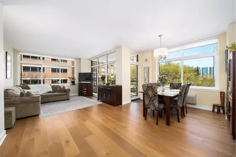 1450 Washington St #204, Hoboken, NJ 07030