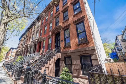 292 Varick St # 2, Jersey City, NJ 07302