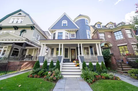 41 Bentley Ave #2, Jersey City, NJ 07304