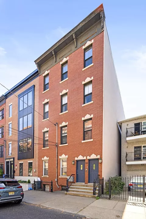 303 7th St UNIT 1, Jersey City, NJ 07302