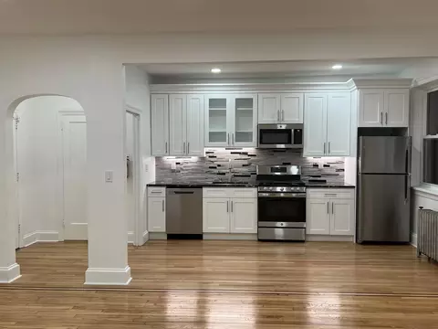 1100 83rd St #304, North Bergen, NJ 07047