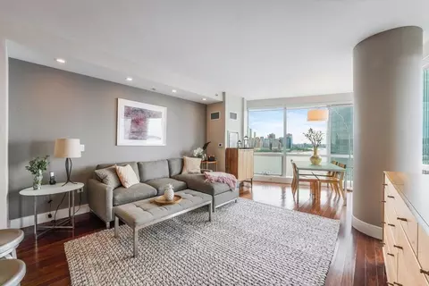 77 Hudson St #2410, Jersey City, NJ 07302