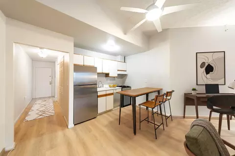476 Monmouth St #205, Jersey City, NJ 07302