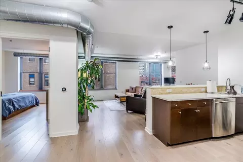 232 Pavonia Ave #417, Jersey City, NJ 07302