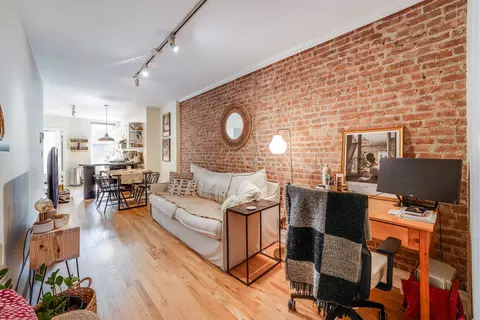 1013 Park Ave #3R, Hoboken, NJ 07030