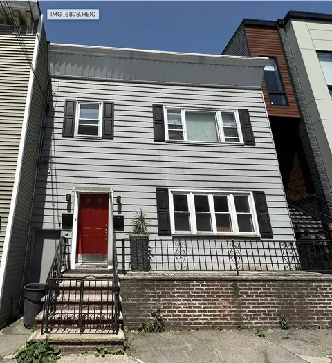 137 New York Ave, Jersey City, NJ 07307