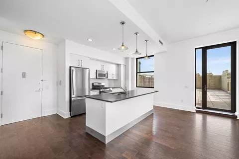 4 Beacon Way #602, Jersey City, NJ 07304