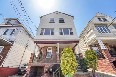 84 W 56th St, Bayonne, NJ 07002