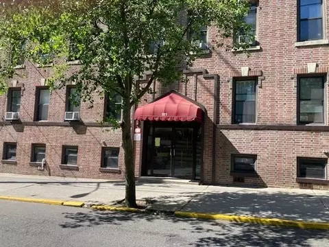 321 79th St #11, North Bergen, NJ 07047