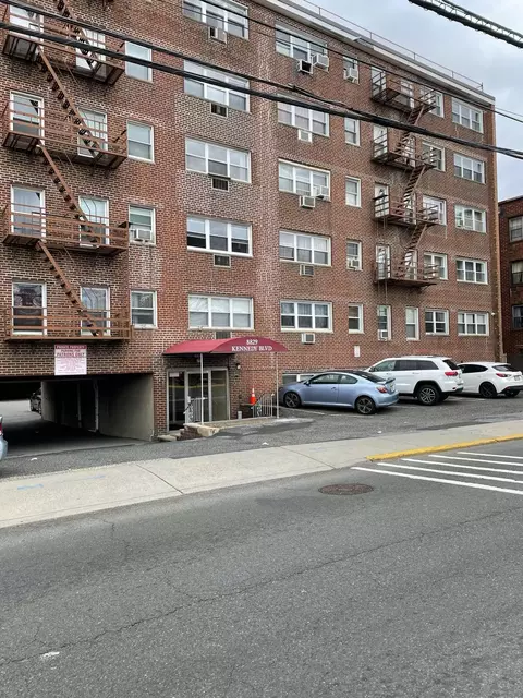 8829 Kennedy Blvd #C1, North Bergen, NJ 07047