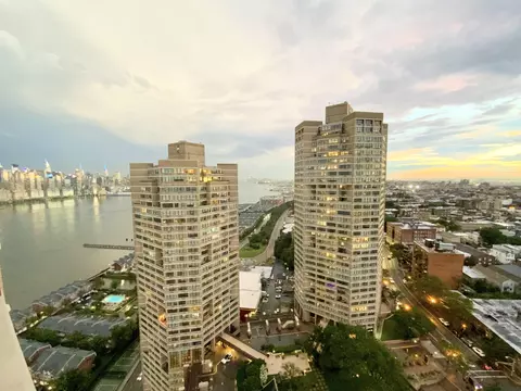 7004 Blvd E #43A, Guttenberg, NJ 07093