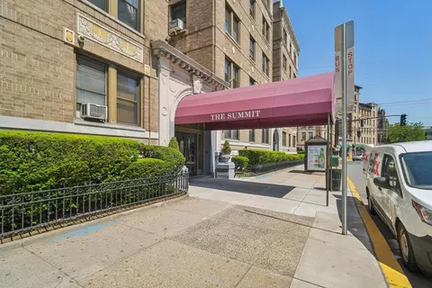 2787 Kennedy Blvd #307A, Jersey City, NJ 07306