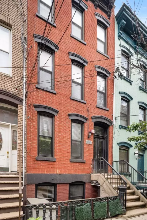816 Park Ave #1, Hoboken, NJ 07030