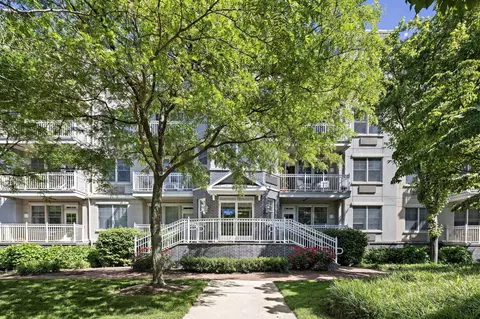 4 Constellation Pl #404, Jersey City, NJ 07305