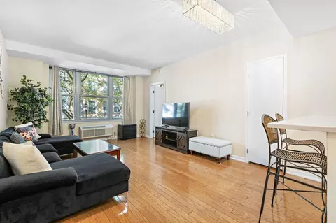 149 Essex St #2J, Jersey City, NJ 07302
