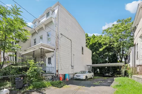 113 Oak St, Jc Greenville, NJ 07304