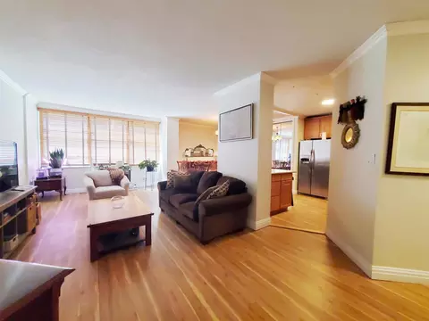 7002 Blvd E #6J, Guttenberg, NJ 07093