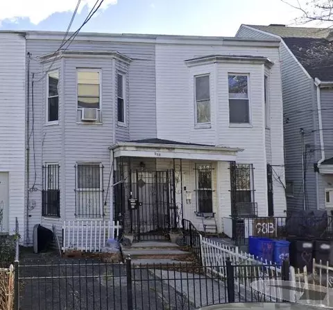 98 Randolph Ave, Jersey City, NJ 07305
