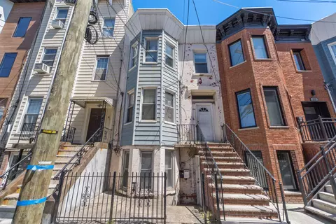 282 Summit Ave, Jersey City, NJ 07306