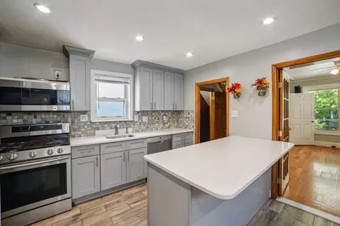 444 Mallory Ave, Jersey City, NJ 07306