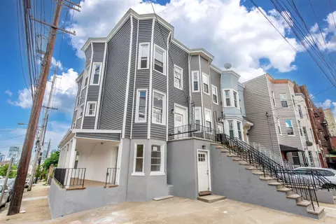 80 Baldwin Ave, Jersey City, NJ 07306