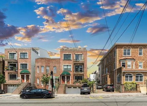 207 Palisade Ave #3P, Union City, NJ 07087