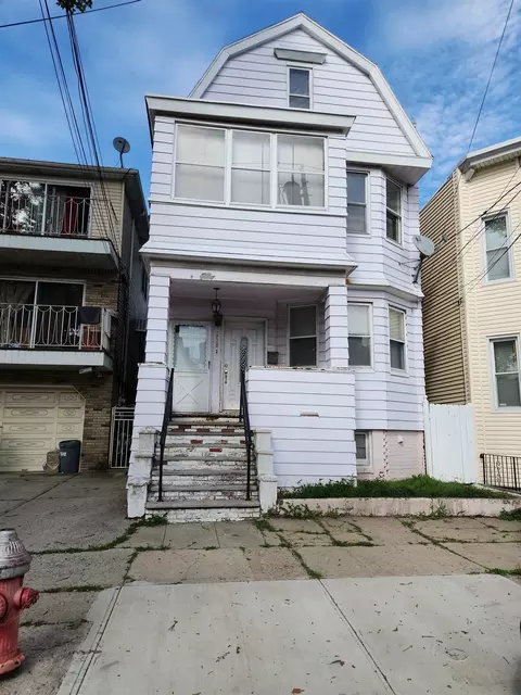 258 Neptune Ave, Jersey City, NJ 07305