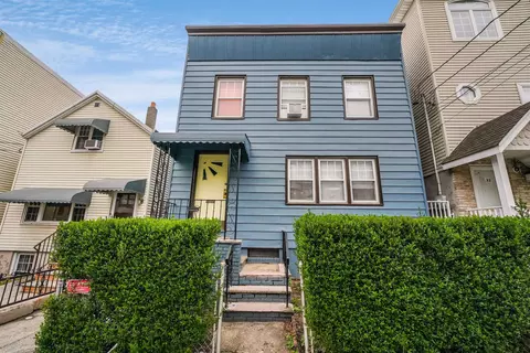 34 Thorne St, Jersey City, NJ 07307