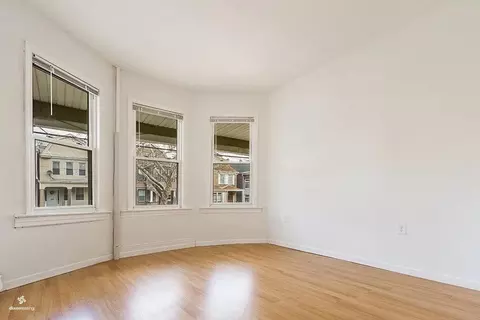 171 Wegman Pkwy, Jersey City, NJ 07305