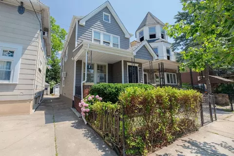 35 E 34th St, Bayonne, NJ 07002