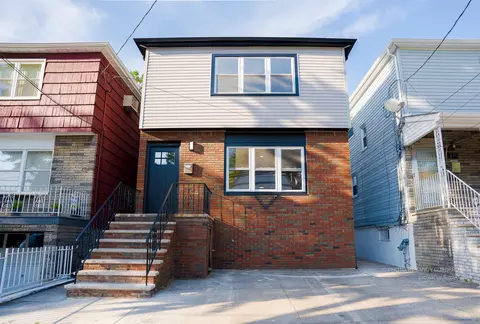 272 Boyd Ave, Jersey City, NJ 07304