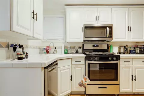 612 Jersey Ave #1, Jersey City, NJ 07302