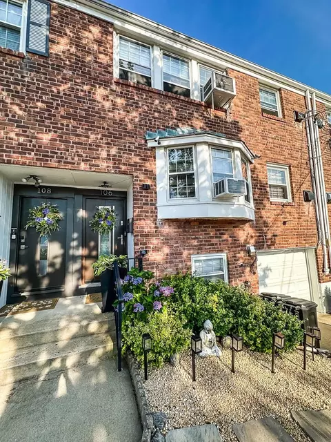 106 Sycamore Rd, Jersey City, NJ 07305