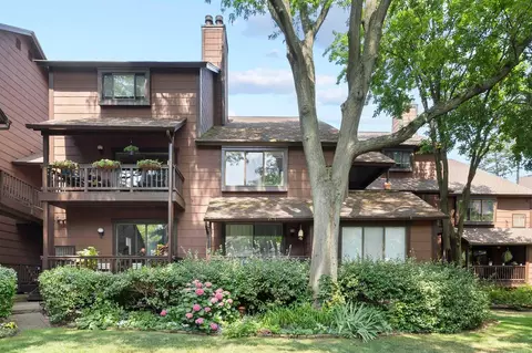 246 Sunset Ky, Secaucus, NJ 07094
